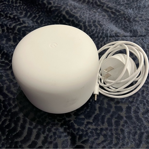 Google Nest Wifi -  AC2200 (2nd Gen) WiFi System -  Wifi Router - UEC - Picture 8 of 8